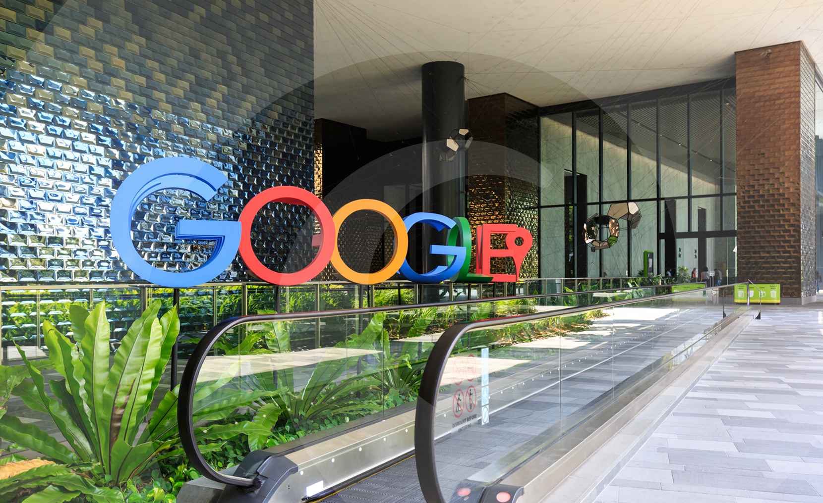 The huge list of Google employees at Google Plus to follow